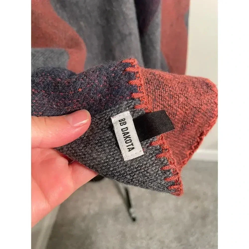 BB Dakota Colorblock Striped Knit Wrap Shawl‎
